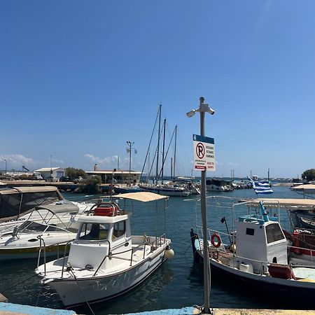 Blue Vision Apartment Nea Makri Exterior photo